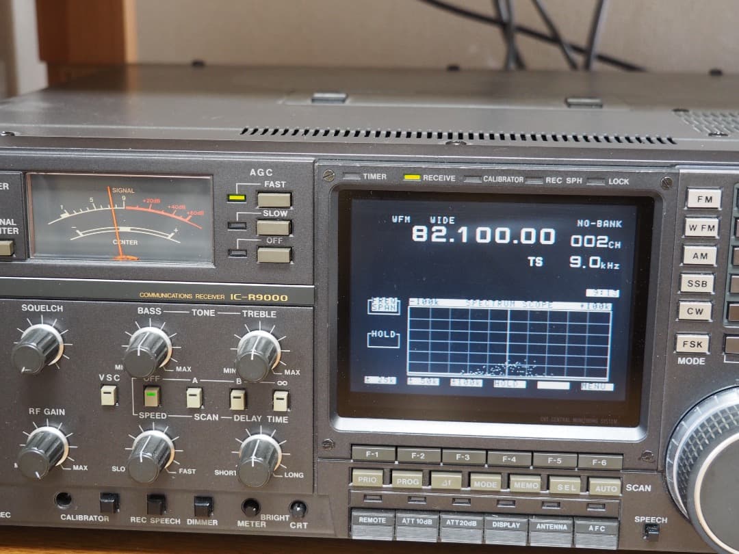 ■ICOMアイコム IC-R9000 LCD 広帯域受信機