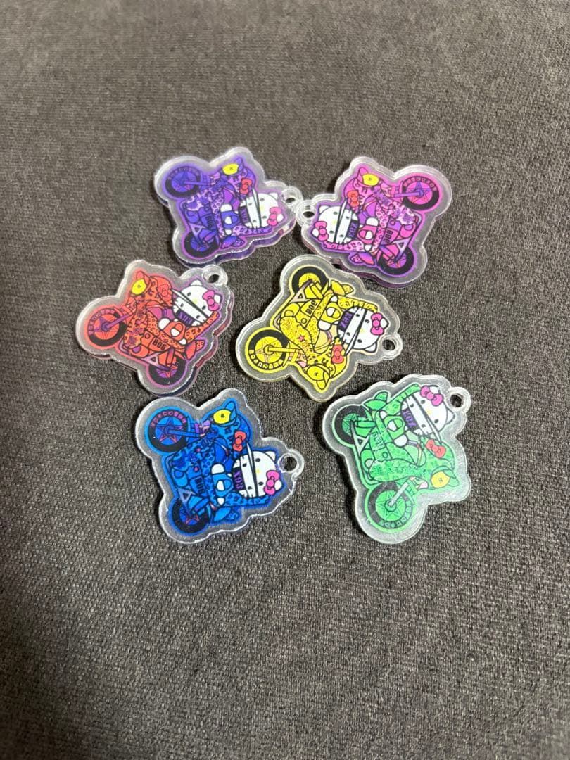 キーホルダー・アクリルキーホルダー ayu