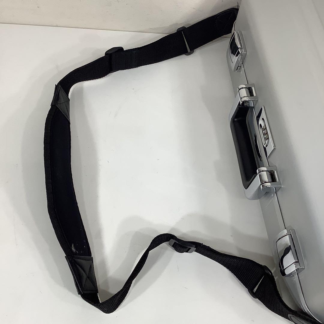 1124Z ゼロハリバートン アタッシュケース シール跡あり