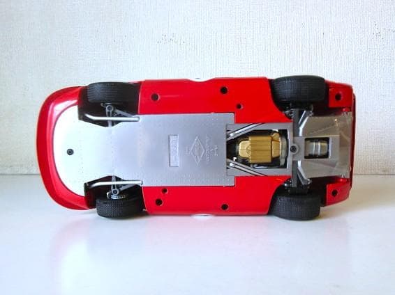 特価 gmp (1/18) ローラ T70 Spyder