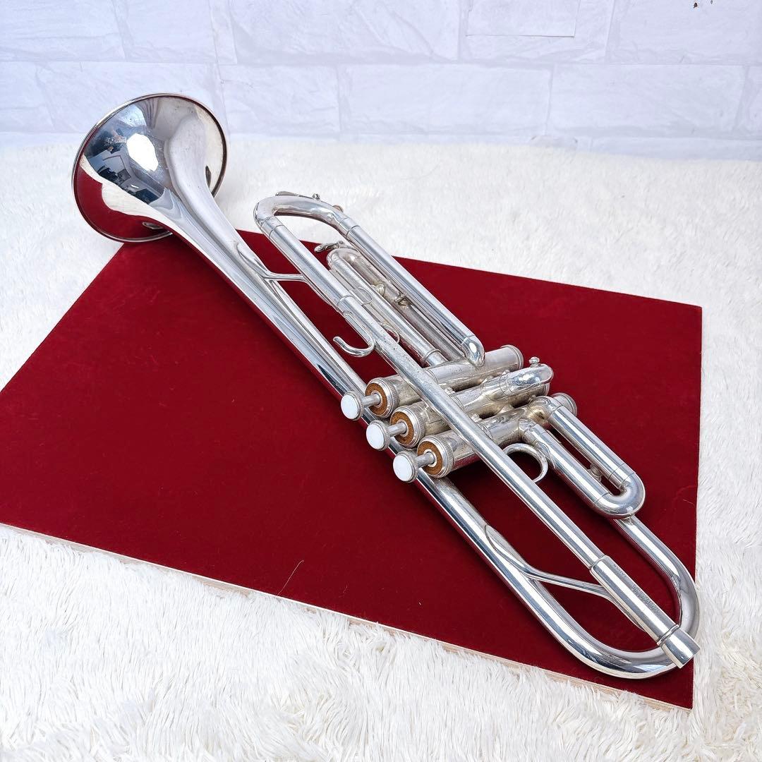 YAMAHAヤマハ YTR-2320ES トランペット B♭ マウスピース付き