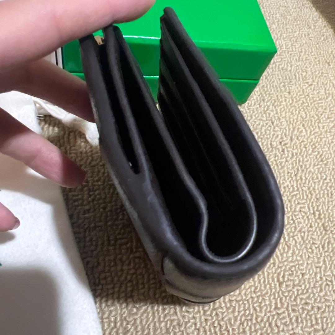 Bottega Veneta カセットスモール 二つ折りウォレット フォンデンテ
