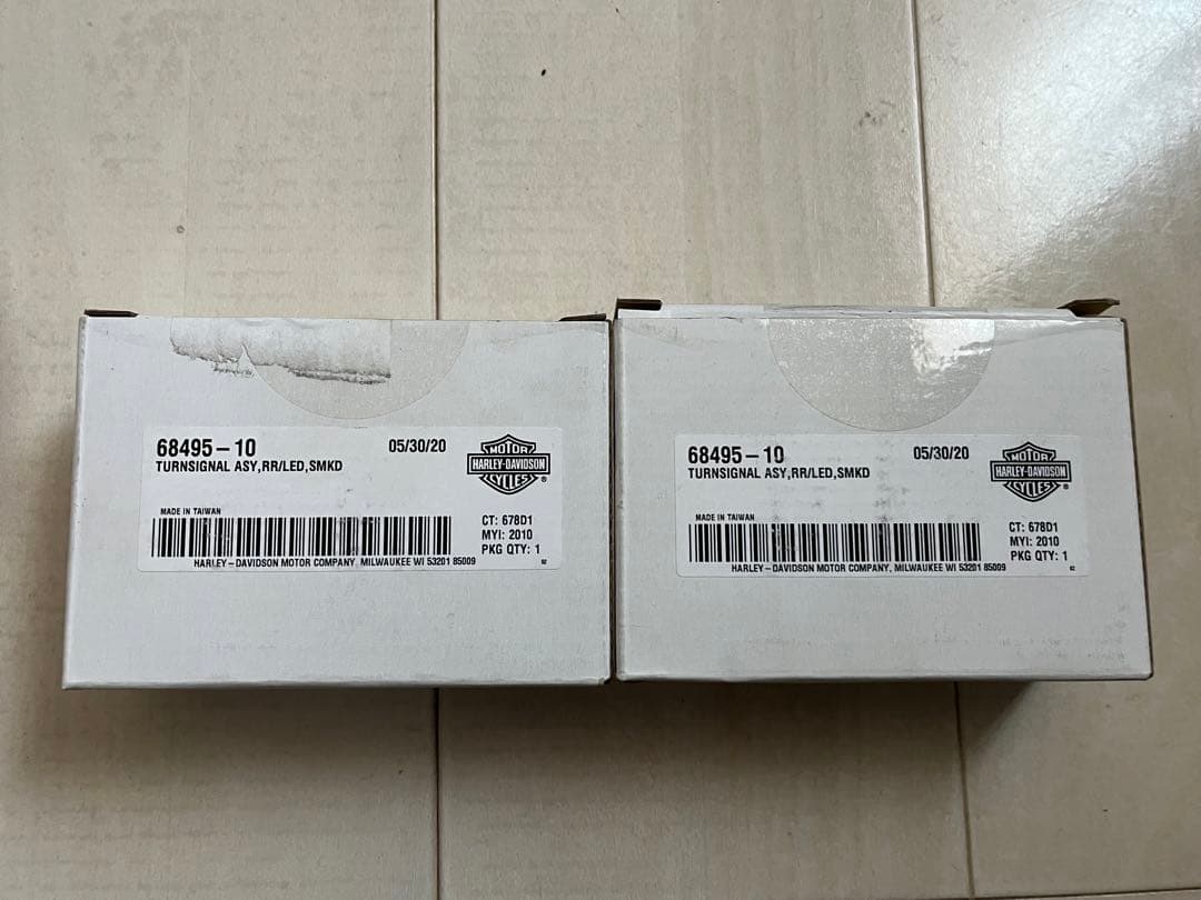 新品未使用　ハーレーダビッドソン　リアターンシグナル レッド/スモーク　ペア