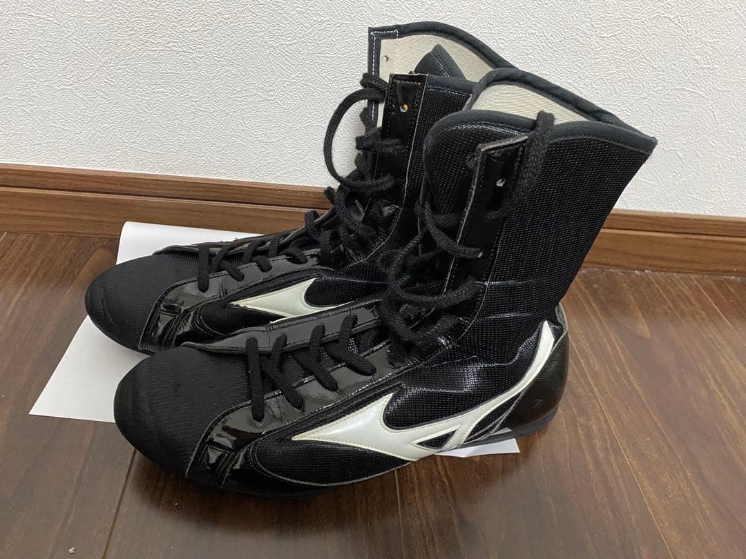 希少‼️値段高騰中でこの価格！Mizuno ボクシングシューズ 黒/白