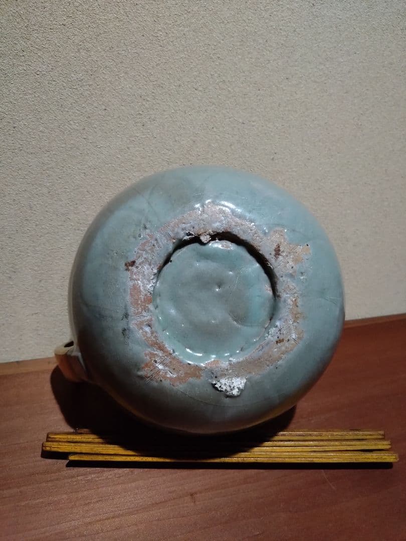 高麗青磁 線刻 水柱