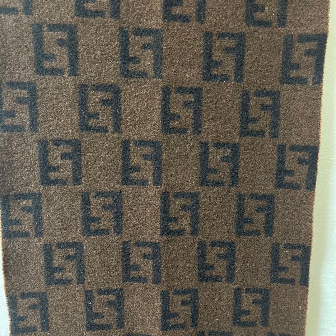 フェンディFENDIマフラーリバーシブル男女兼用ズッカ柄