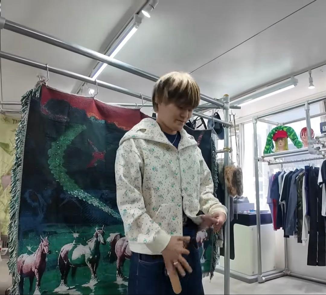 ashley williams I heart me バタフライフーディー 水色