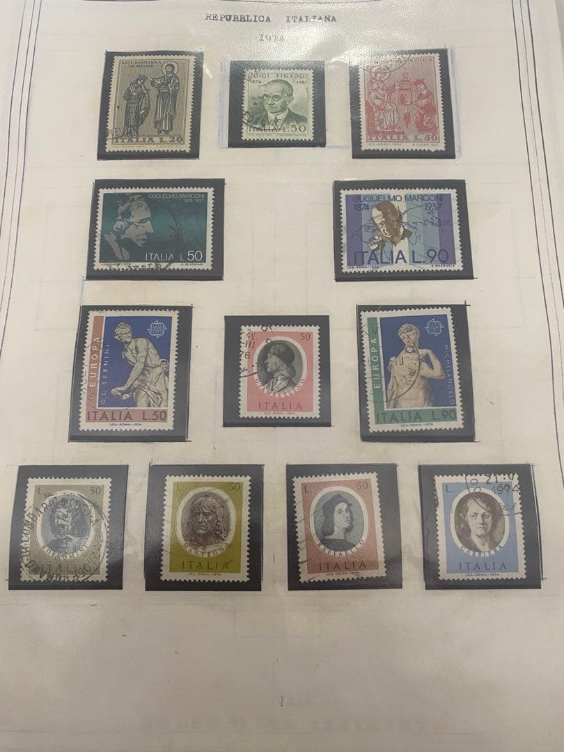 (N37) 切手コレクション イタリアの切手110枚