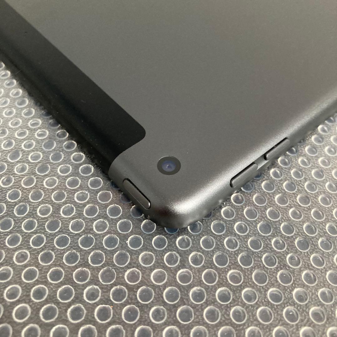 3633【早い者勝ち】iPad8 第8世代 32GB SIMフリー☆