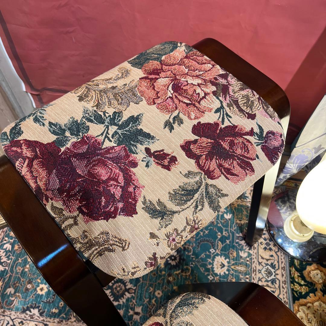 ２脚セット　美品　クラッシックファブリック　エレガントスツール