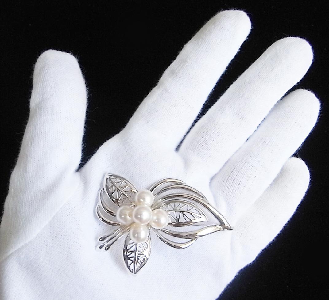 ★大粒８㎜珠・925シルバー(銀製)・本真珠（アコヤ真珠）ブローチ・新品★