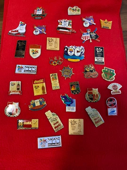 コカコーラ　五輪ピンバッジ　33個セット