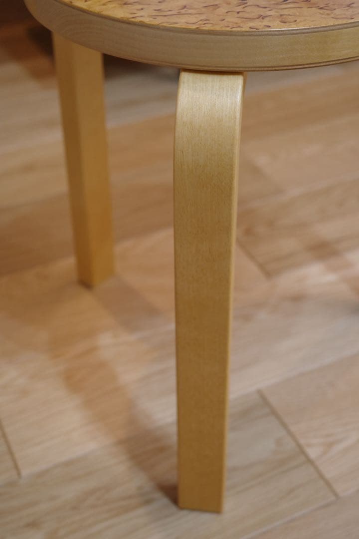 ぼ*ぶ様 Artek スツール60 カーリーバーチ