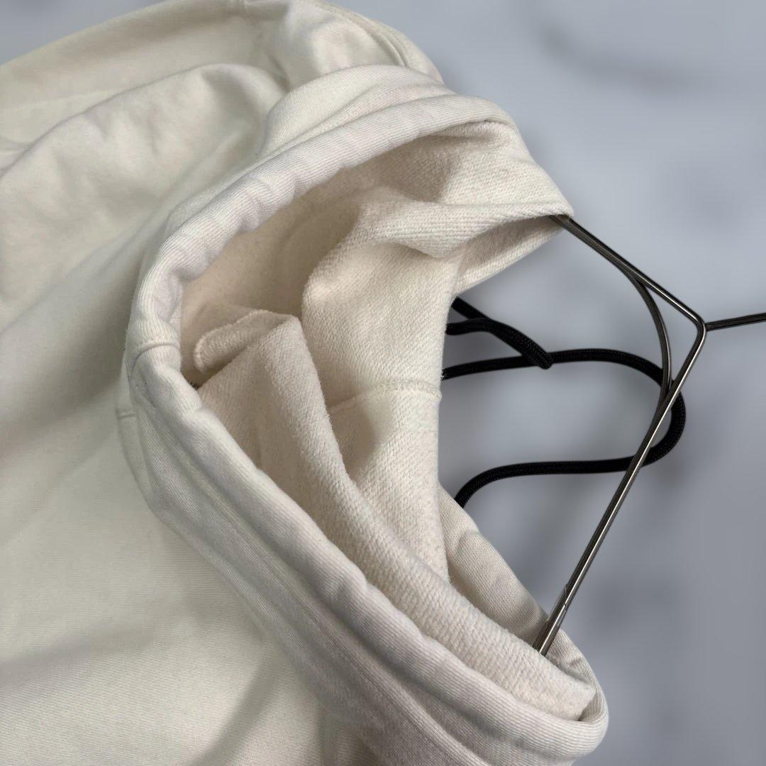 ✨大人気✨ MONCLER（モンクレール）　オフホワイトパーカーXL