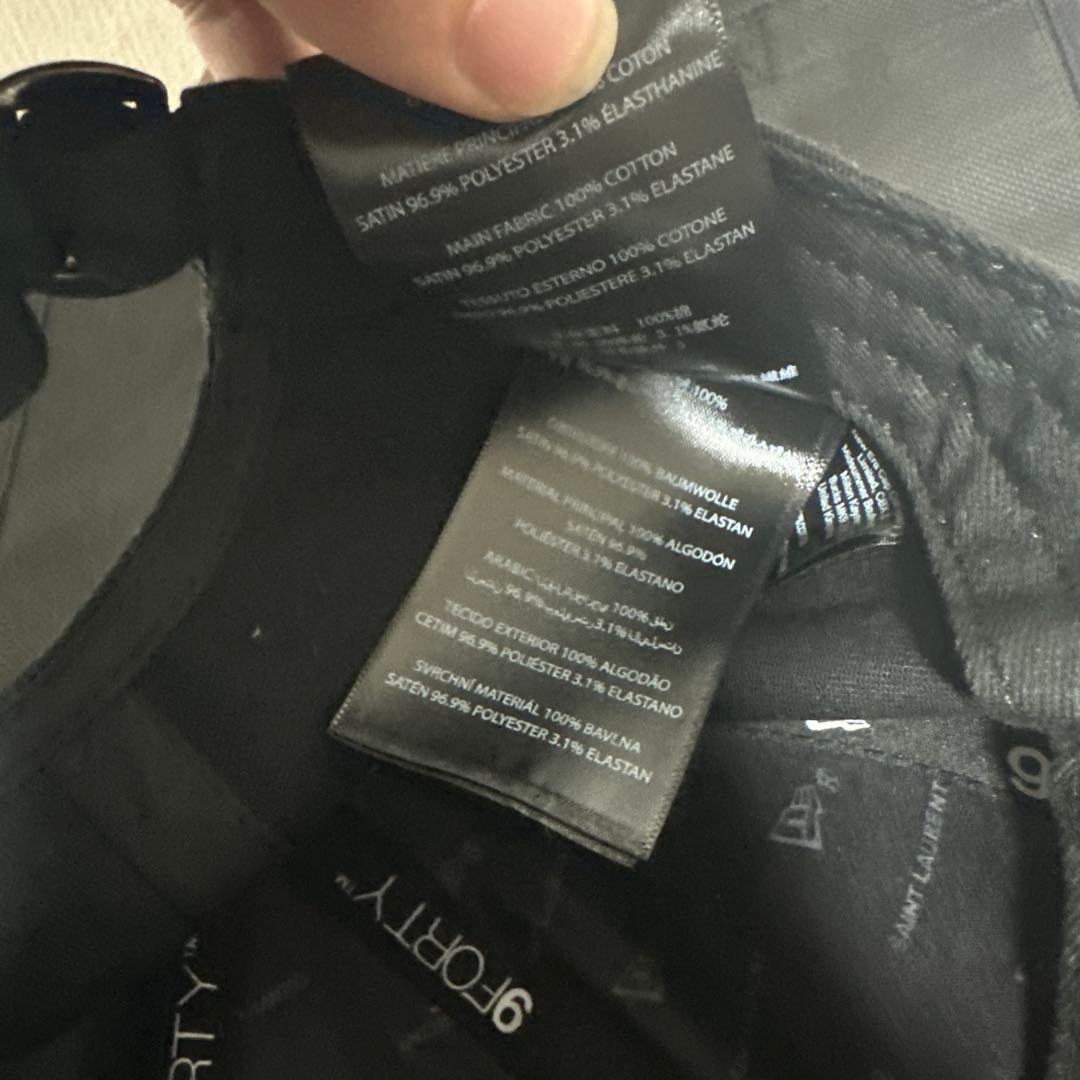 イヴサンローラン　ニューエラ　キャップ　ブラック