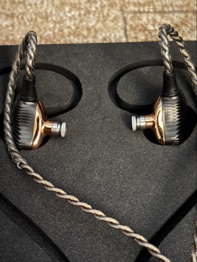 イヤホン Shanling ME600