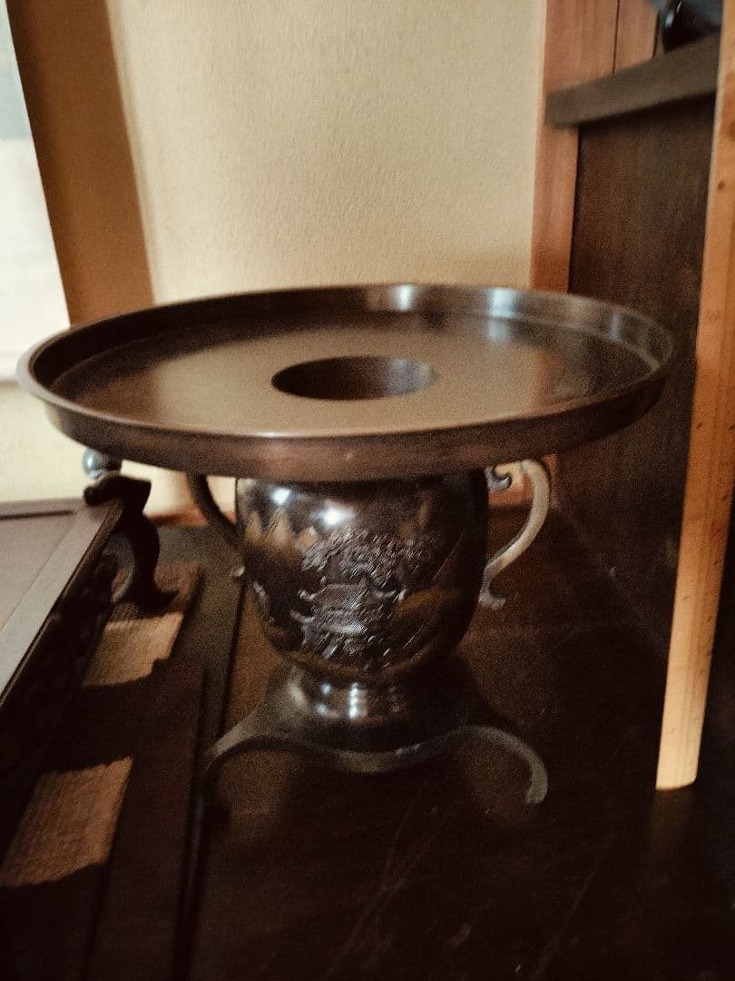 薄端　唐金製　花器