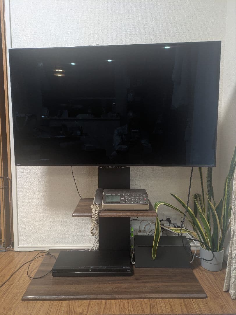 壁寄せテレビスタンド(ニトリHT01MBR/BK)