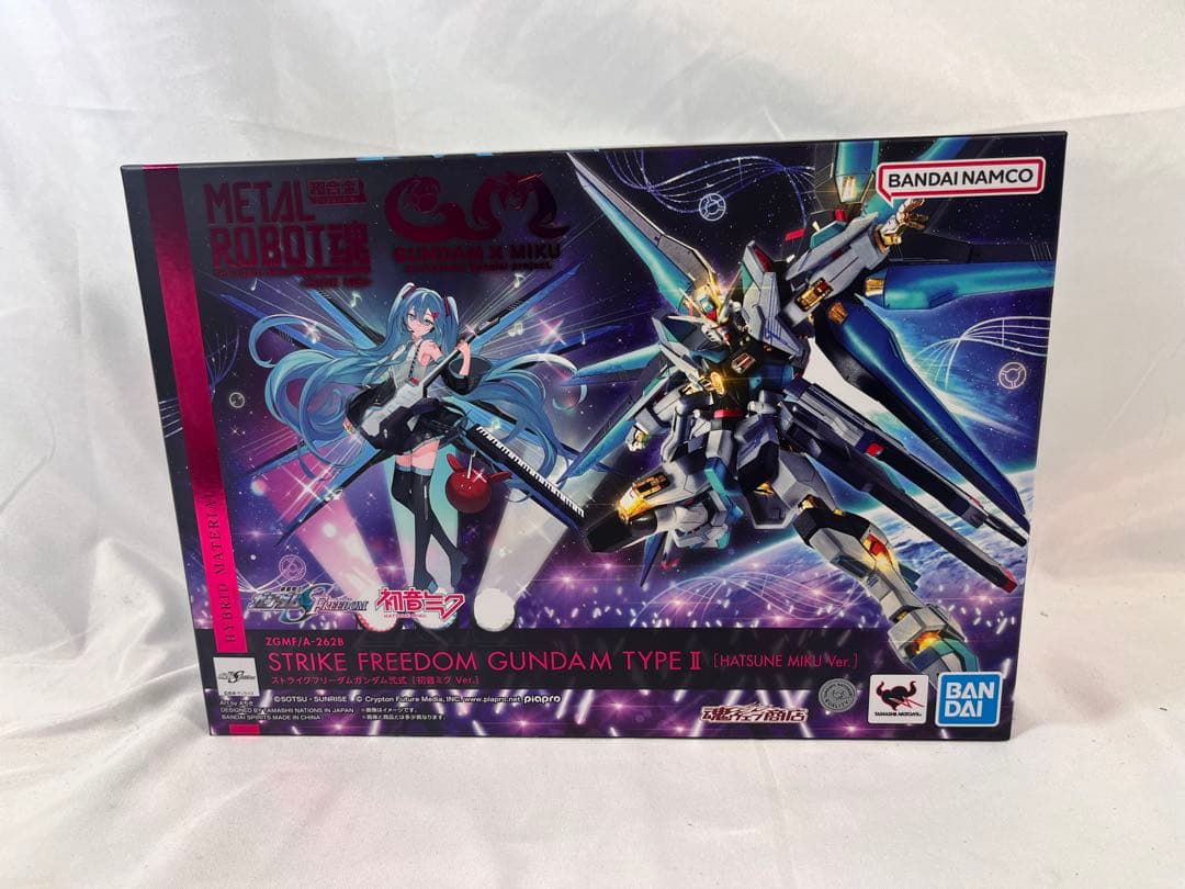 ① L ROBOT魂 ストライクフリーダムガンダム弐式　初音ミク ver