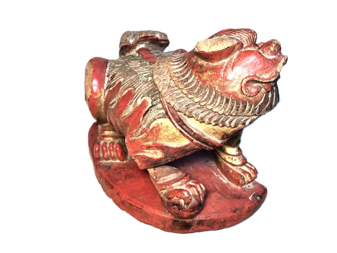 【 木彫金朱漆塗玉獅子 】　江戸時代