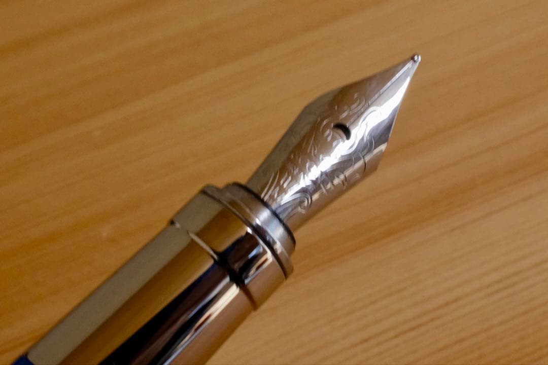 ⭐️新品未使用⭐️日本未発売【ビスコンティ】レンブラントアズールブルーM