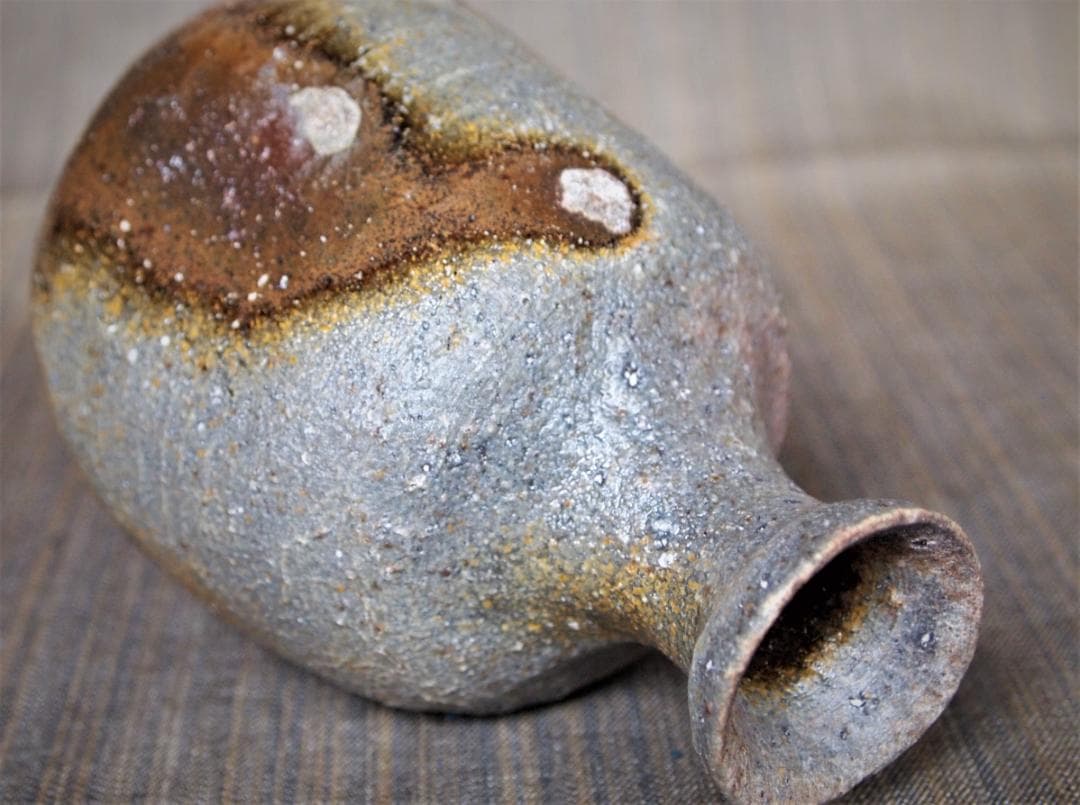 未使用★多久守★備前（窯変）徳利★共箱・栞★黄胡麻