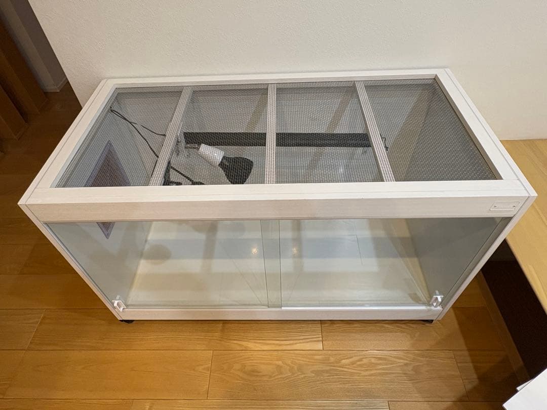 ⭐︎美品FandKキャスター付き全面防水ガラスケージ 大きめ