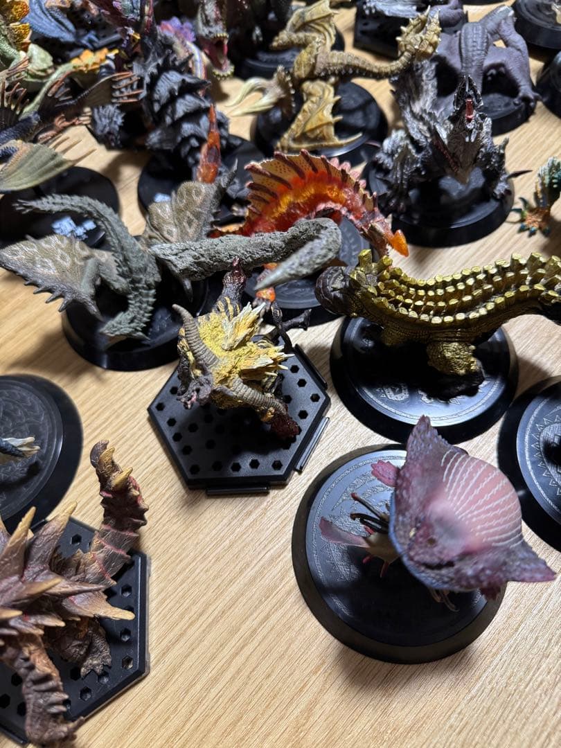 モンスターハンター スタンダードモデル　35体セット　(バラ売り可)