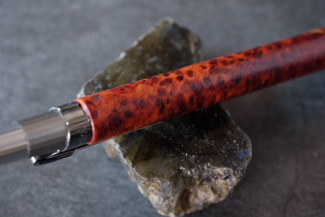 PG5木軸カスタム0167　高村杢工房 製図用シャープペンシル　花梨瘤極上の紅白