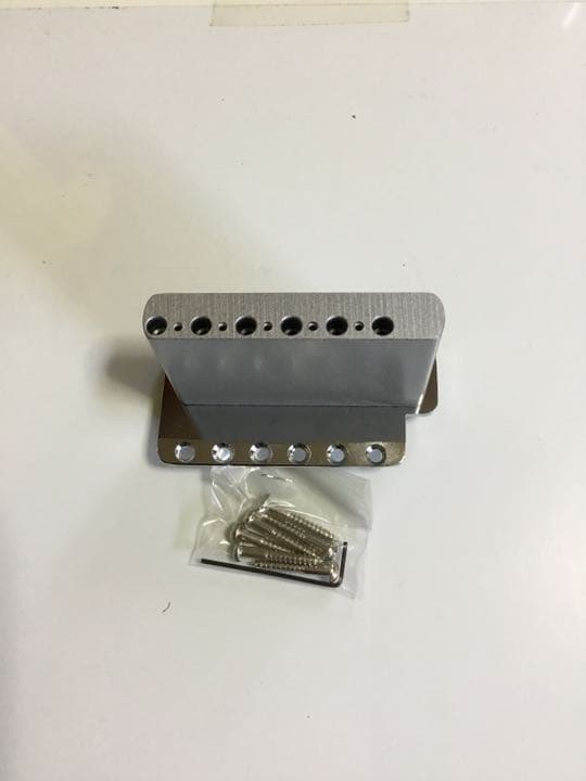 エレキギターストラトキャスター(ST)用ブリッジ /ニッケルカラー