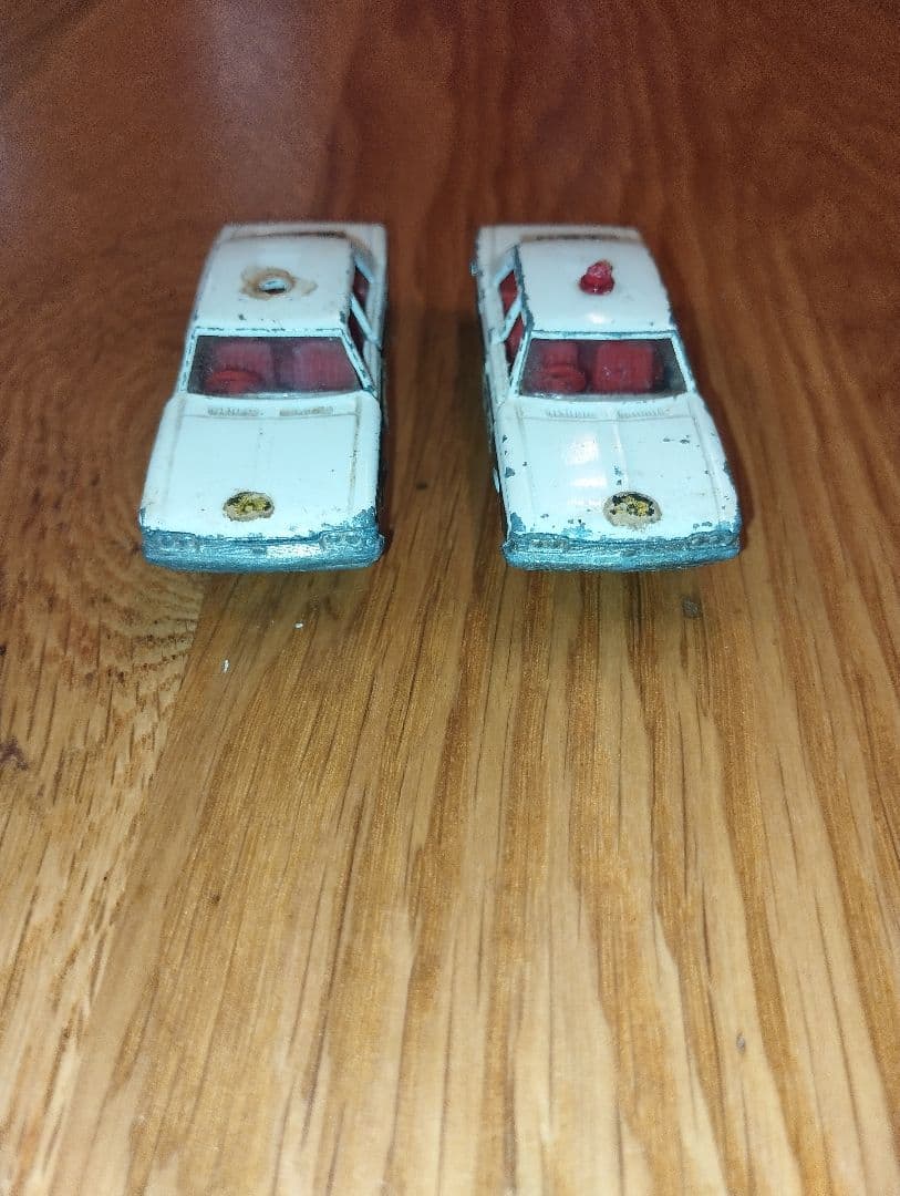 希少　黒箱　当時物 トミカ 4 クラウン パトロールカー