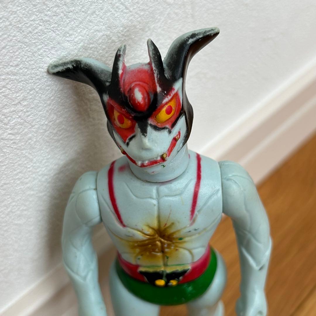 【チャン・ドンス 】