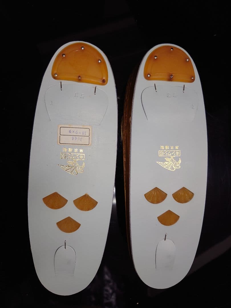 金鷲印　バッグと草履セット　ゴールド