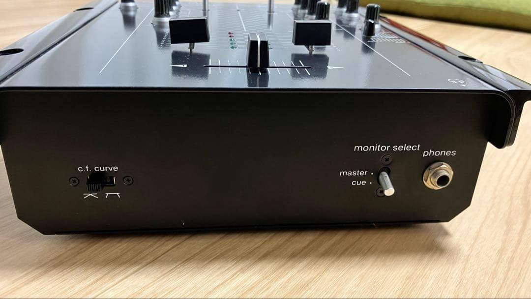 じ*!様 Vestax ミキサーVMC-002XLu