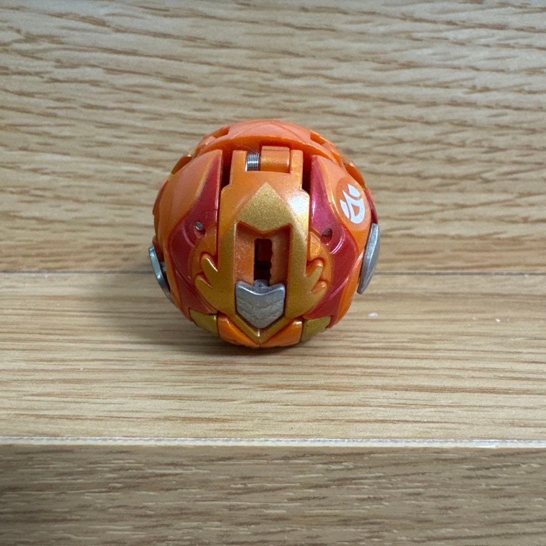 爆テク爆丸　全ムニキス、瞬ガリュウ、轟ホルス　セット