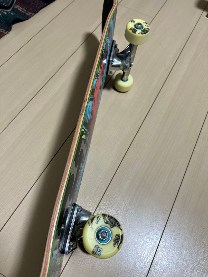 POWELL PERALTA ドラゴンデザイン スケートボード　パウウェル