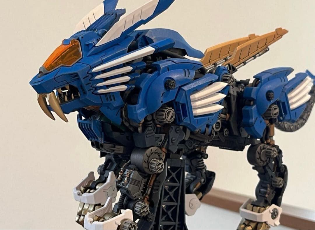 ☆　究極ギミック　マスターピース　動力仕様！！！　ブレードライガー　AZ