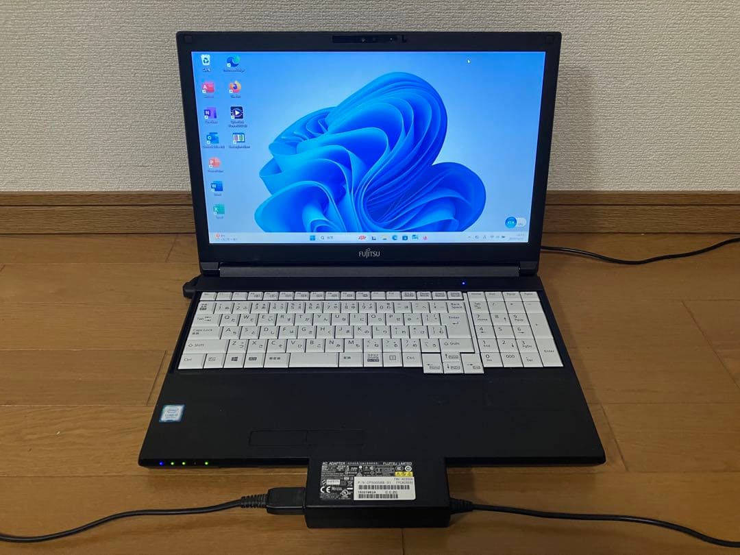 富士通8世代i5 8GB/500GB DVD 11Pro Office動作確認済