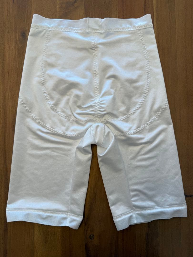 ブライダルブルーム ラグジュアリービスチェ 75 ガードルL