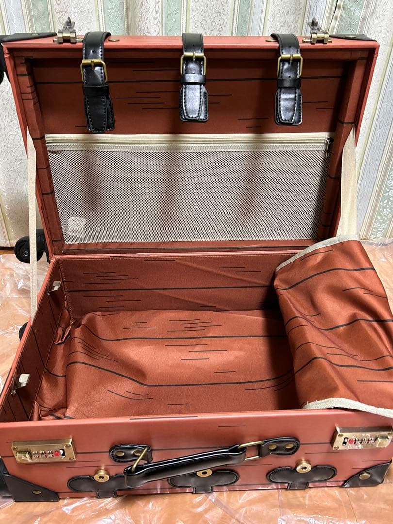 【非売品】鬼滅の刃＊背負い箱風＊キャリーケース＊スーツケース＊竈門禰豆子