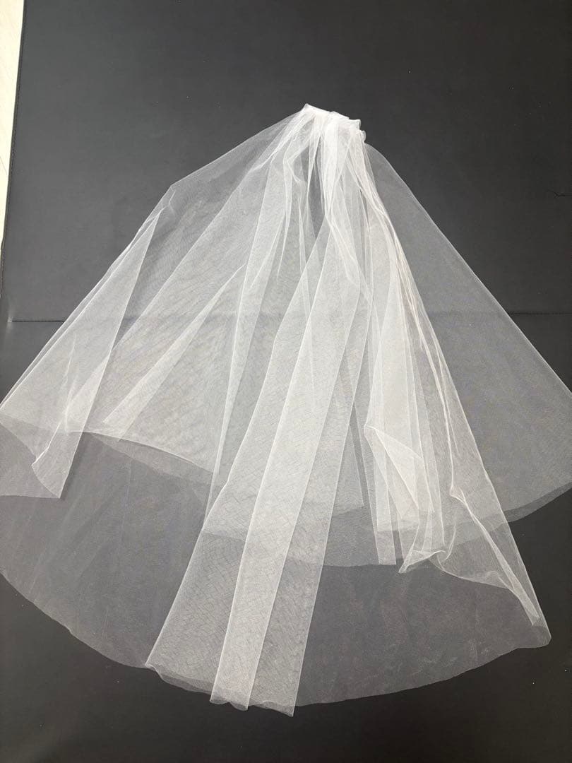 サテン調Aラインウェディングドレス