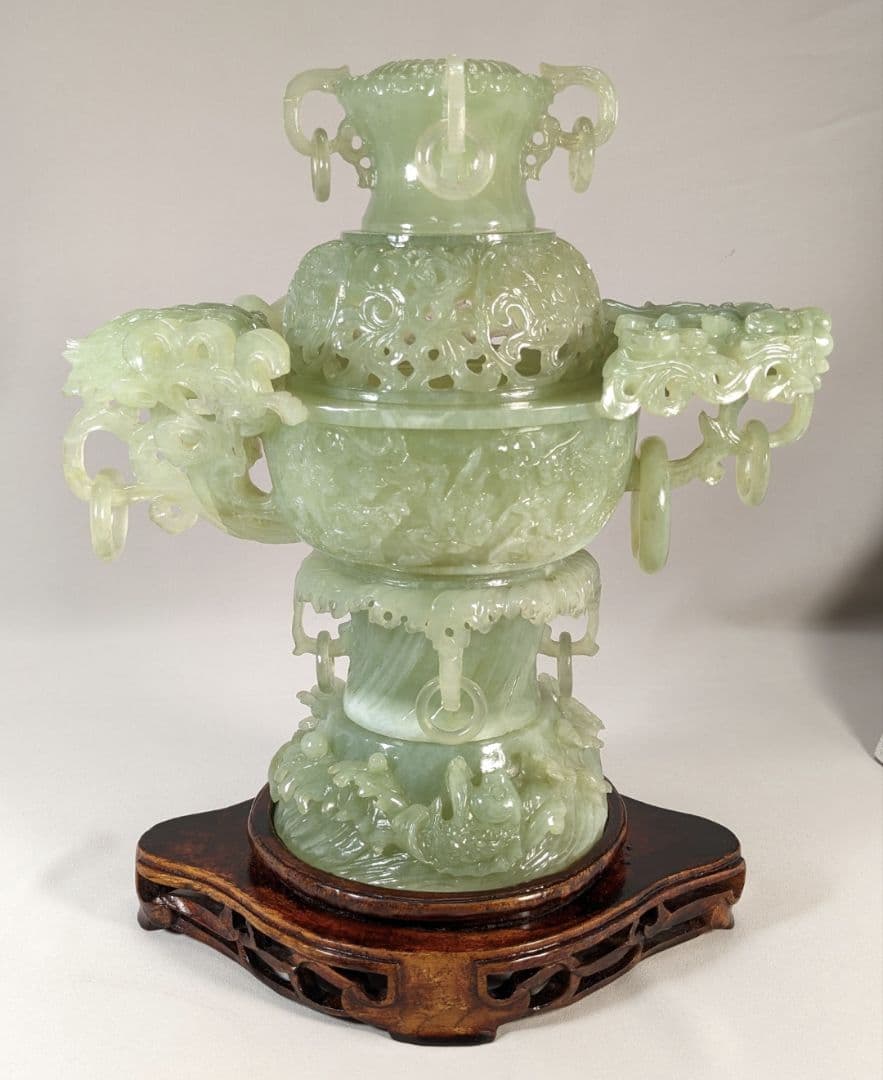 未使用　岫玉　天然石　特大香炉　遊環 龍 干支 透かし彫り 浮彫り 手彫り波唐草
