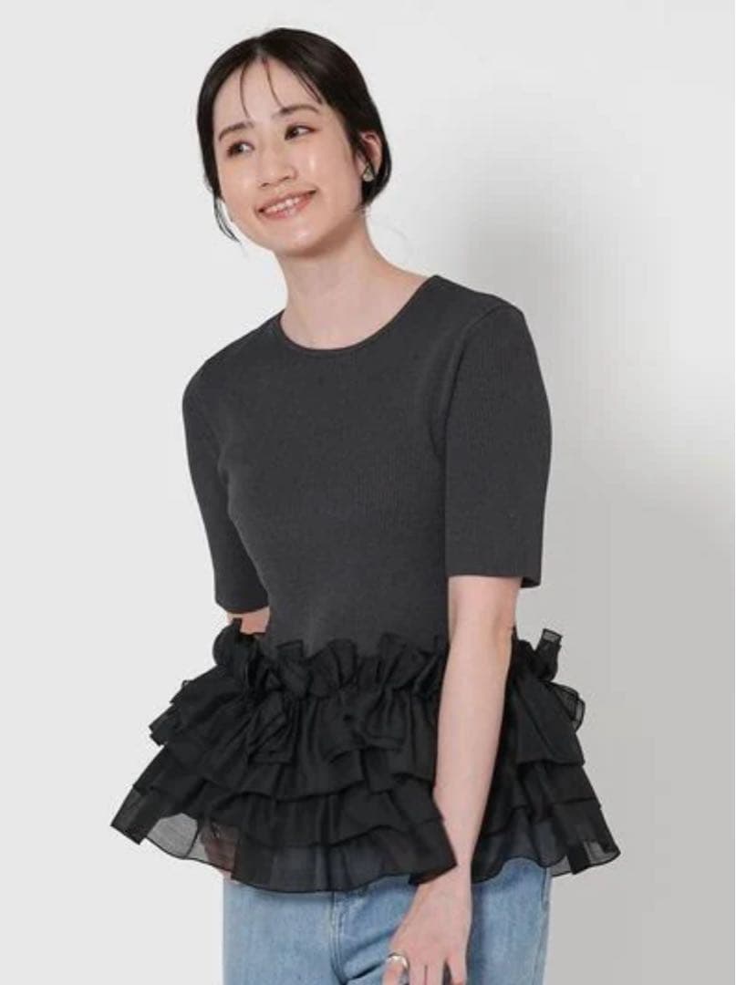 UNITED ARROWS　リボンペプラムニット　ダークグレー