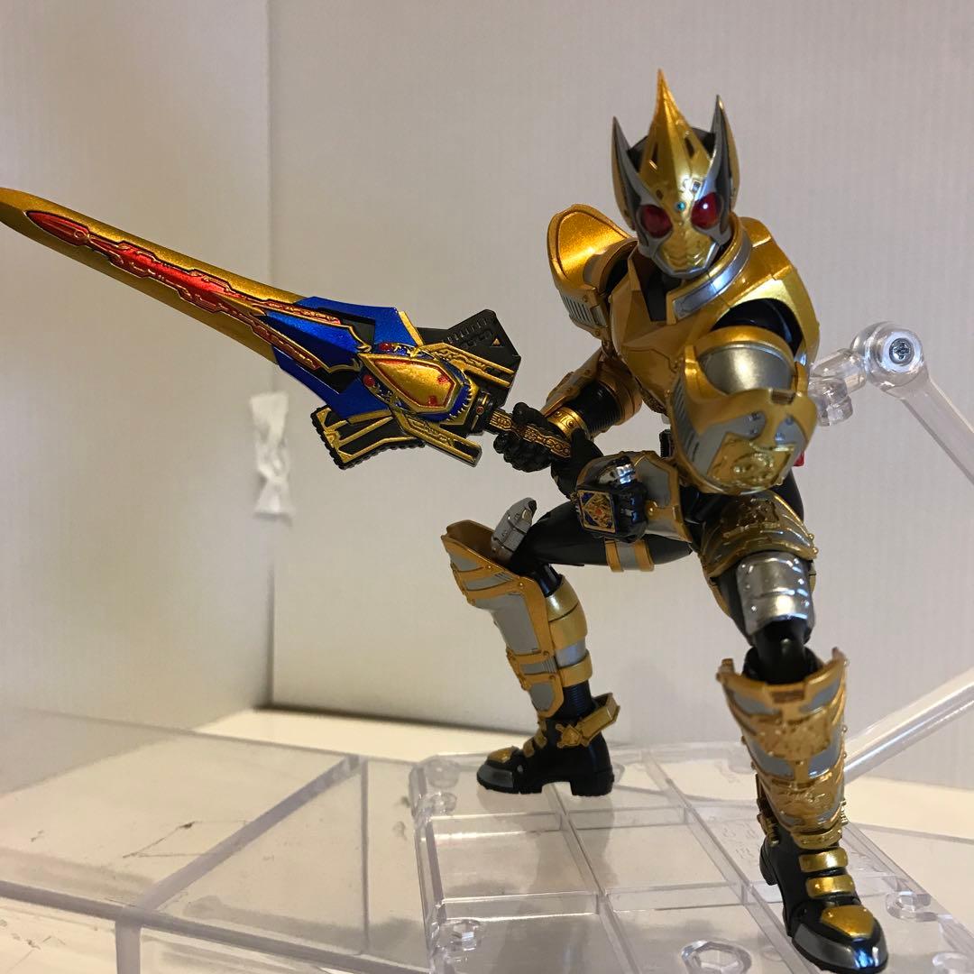 S.h.Figuarts 仮面ライダーブレイド キングフォーム