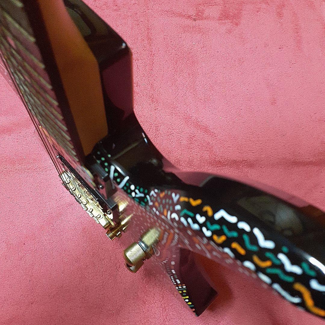 【良・美品】アメーバペイント・hideモデル。モッキンバードエレキギター。