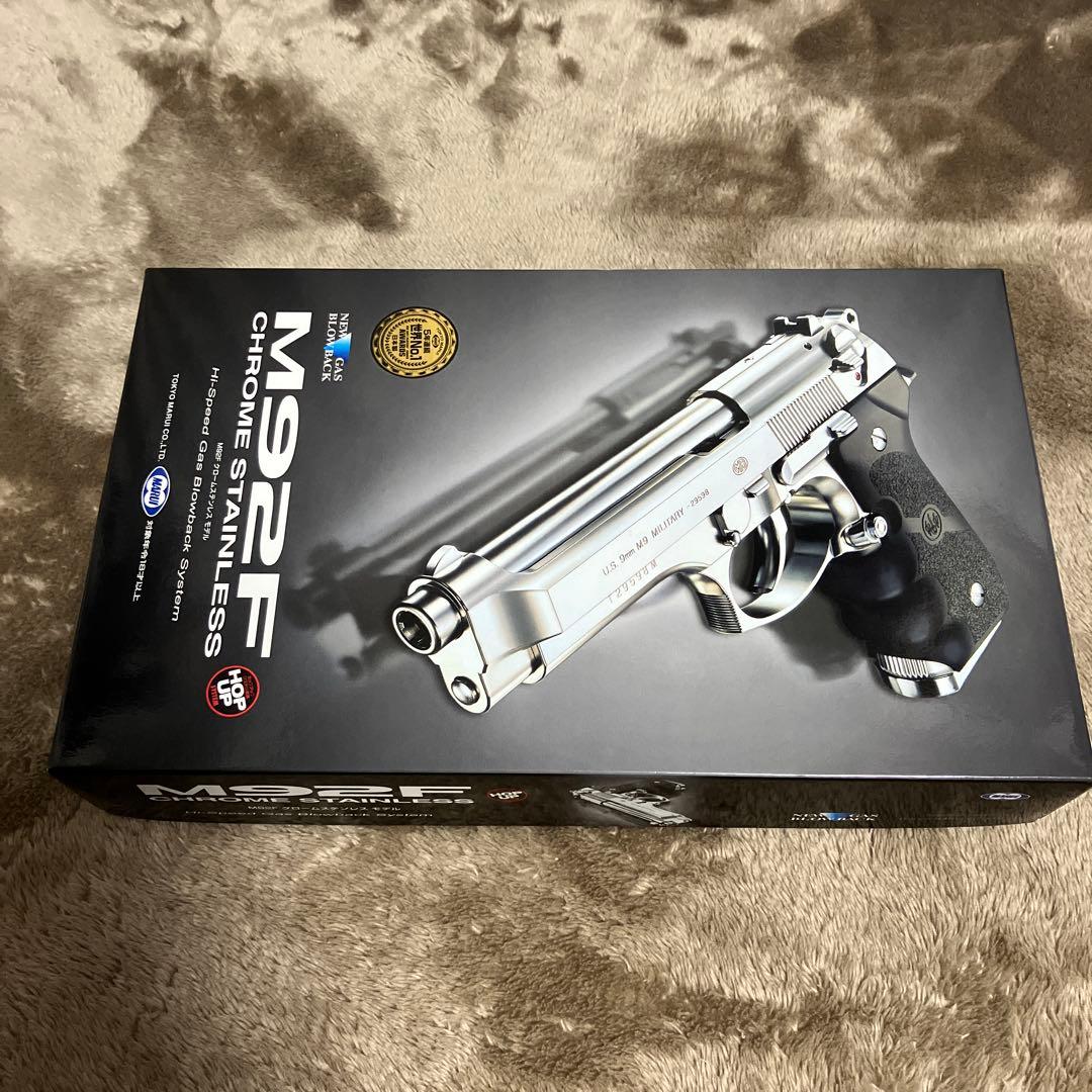 東京マルイ、ニューガスブローバックM92F クロームステンレス ミリタリーモデル