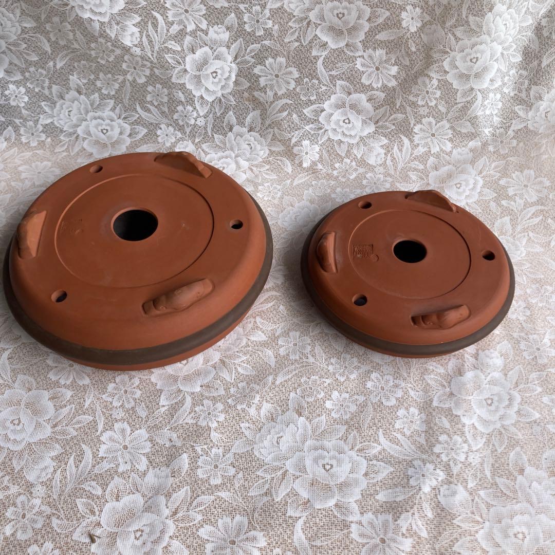 盆栽鉢　常滑焼　丸鈴型足付　10号　8号　落款勝山窯造　二枚組