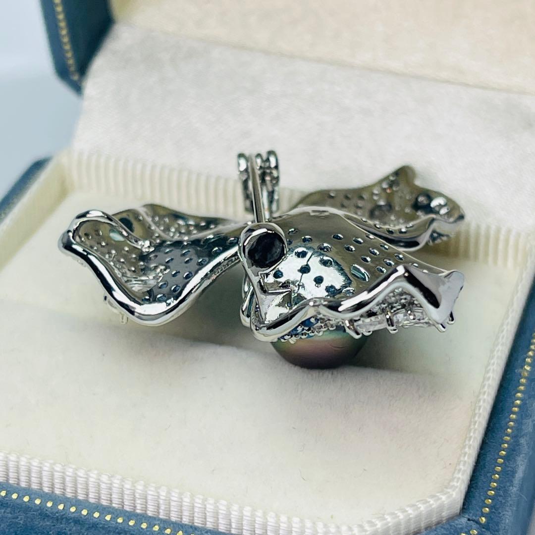 タヒチ　黑蝶真珠 南洋パール ブローチ　本真珠 ペンダント ピーコックグリーン