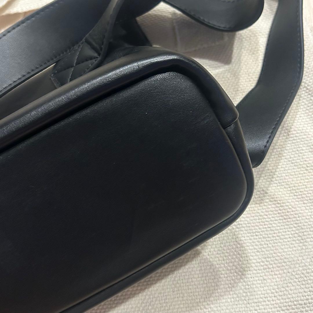 osoi オソイ　ブラック レザー ショルダーバッグ　韓国　ファッション　カバン