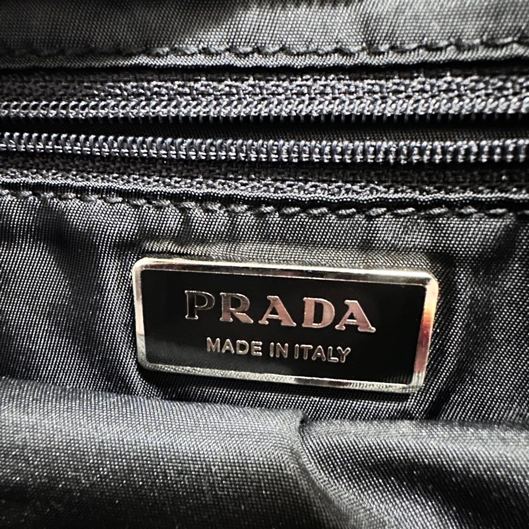 PRADA ナイロン ハンドトートバッグ 手持ちはレザー
